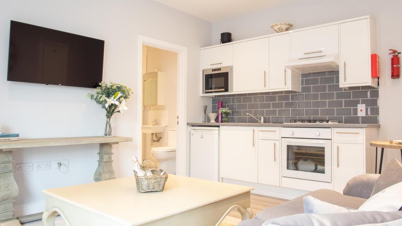 Modern Apartment With Free Parking And Wifi Stratford-upon-Avon Eksteriør bilde