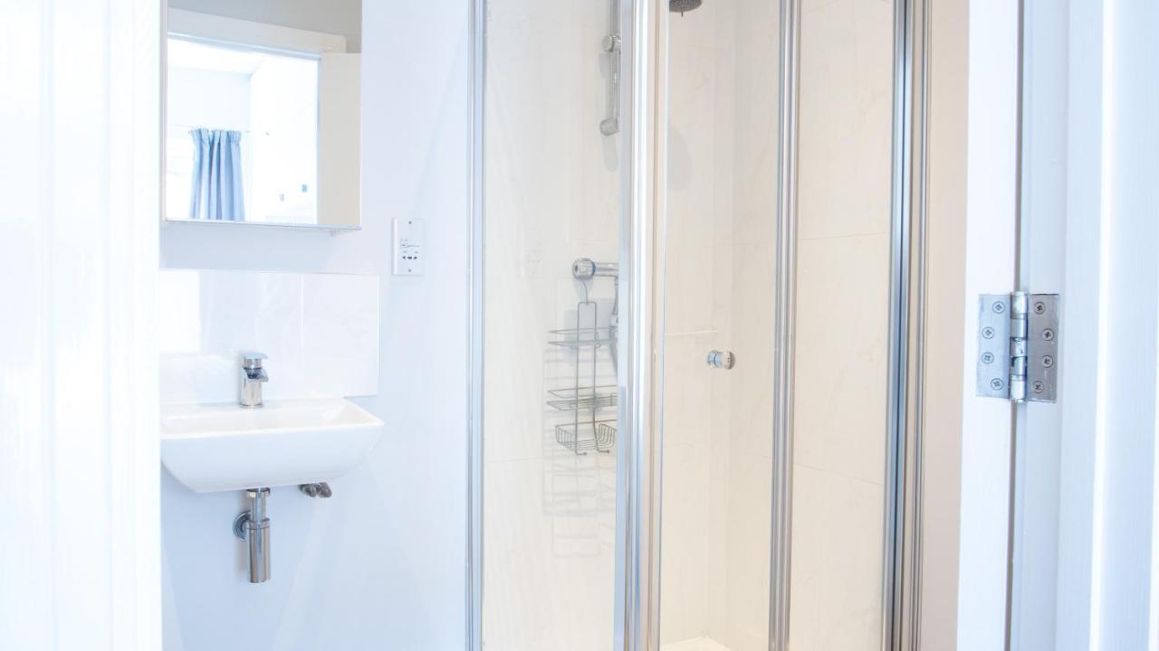 Modern Apartment With Free Parking And Wifi Stratford-upon-Avon Eksteriør bilde